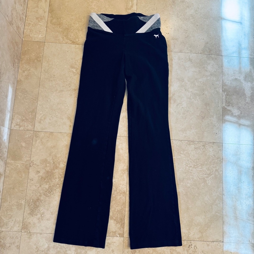Victoria's Secret‎ PINK black yoga straight flare leggings A7